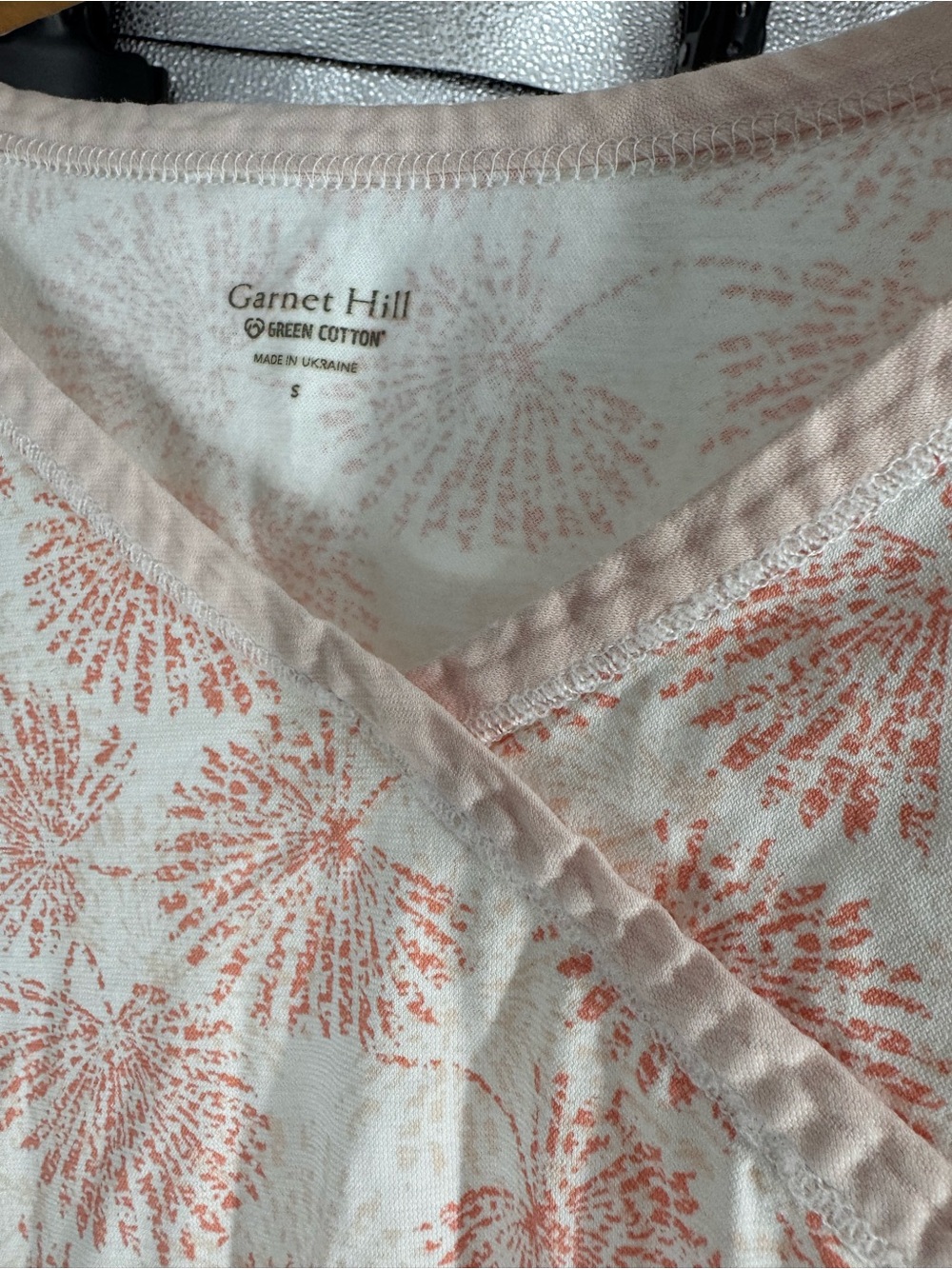 Garnet Hill Cream and Peach Leaf-Print Two-Piece Asian wrap  Pajama Set - Picture 3 of 3